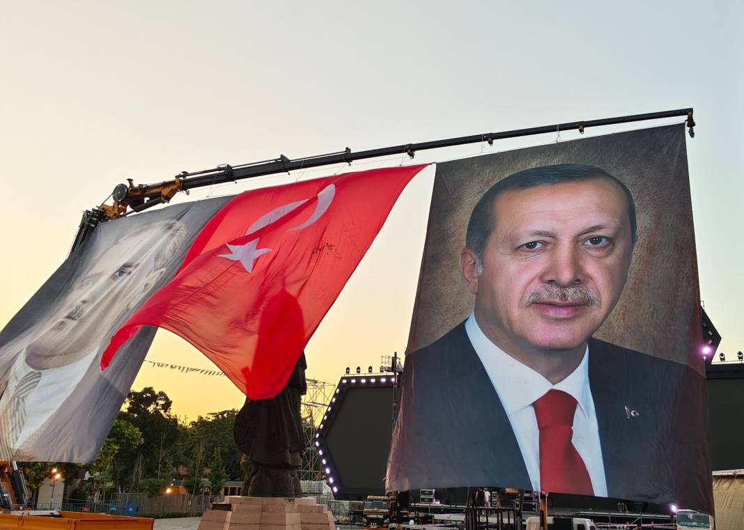Konya'da 15 Temmuz anmasında birlik mesajı! Meydanı dolduran binler tek ses oldu 6